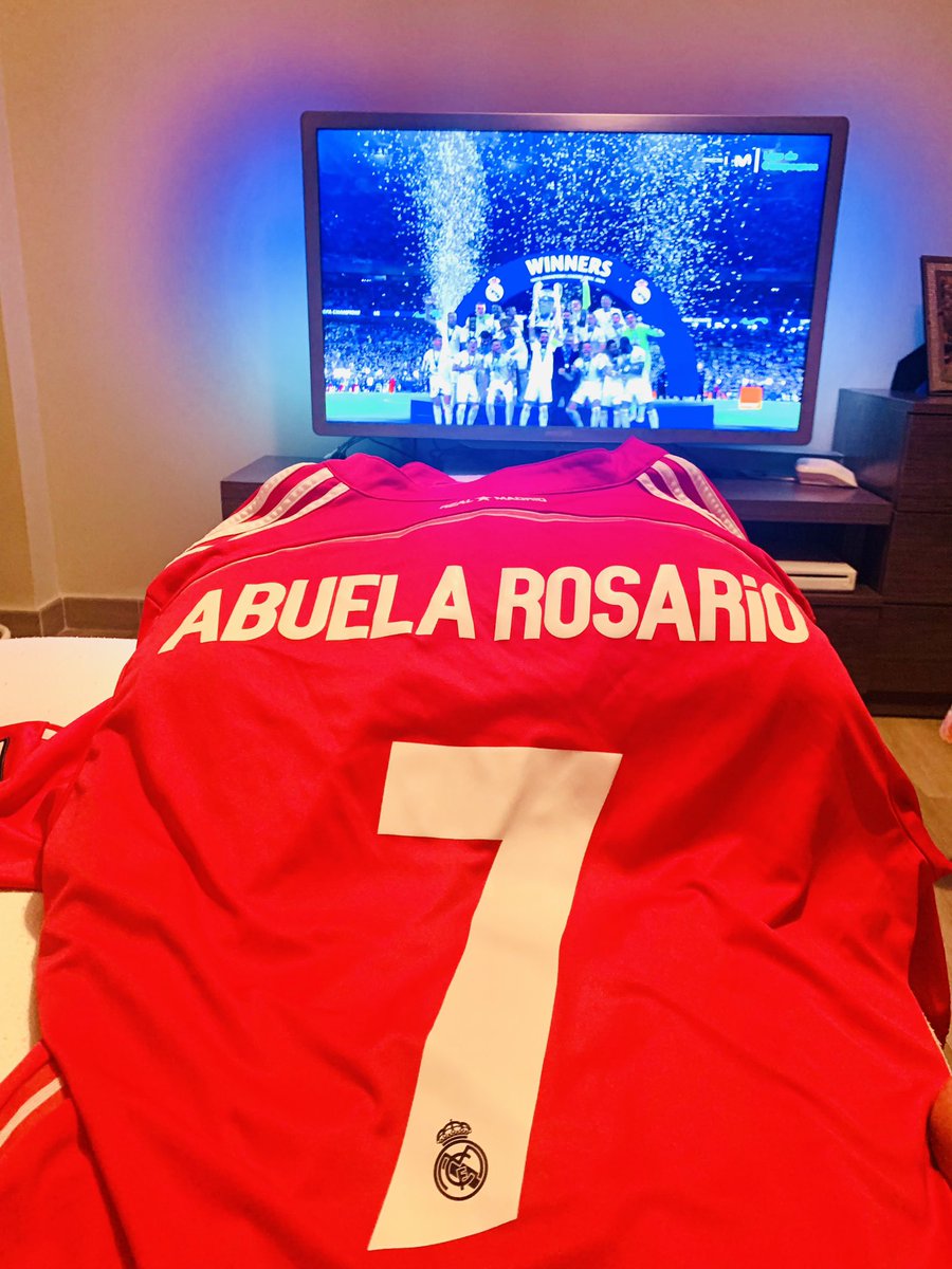 Este año tenia que ser. Va por ti #AR7 tu <a href="/realmadrid/">Real Madrid C.F.</a> en lo más alto, como a ti te gustaba. #la15yaestaaqui #halamadridynadamás