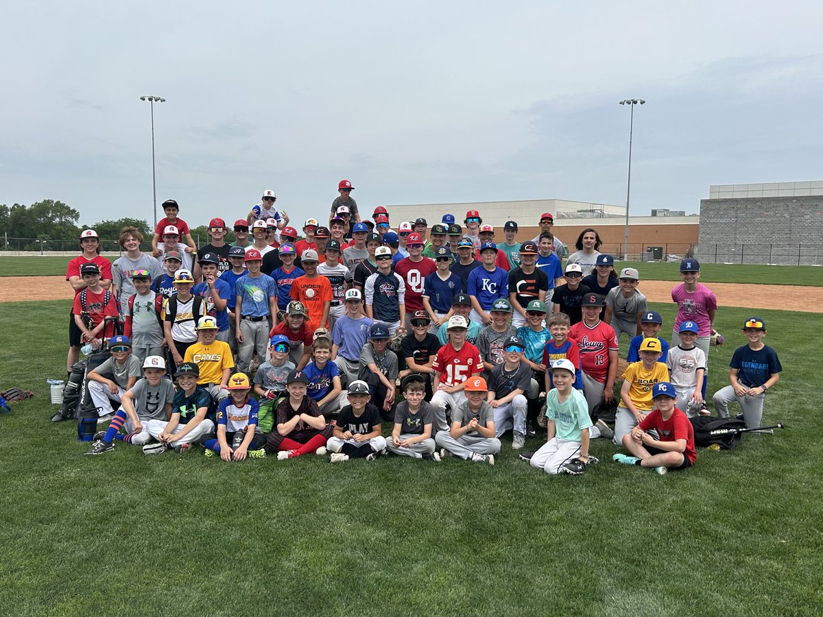 cdtrojans's tweet photo. Had a good time with some future Trojan baseball players this week ⁦@ParkHillSchools⁩ ⁦@parkhillactivi1⁩ https://t.co/IjuEfX50E4