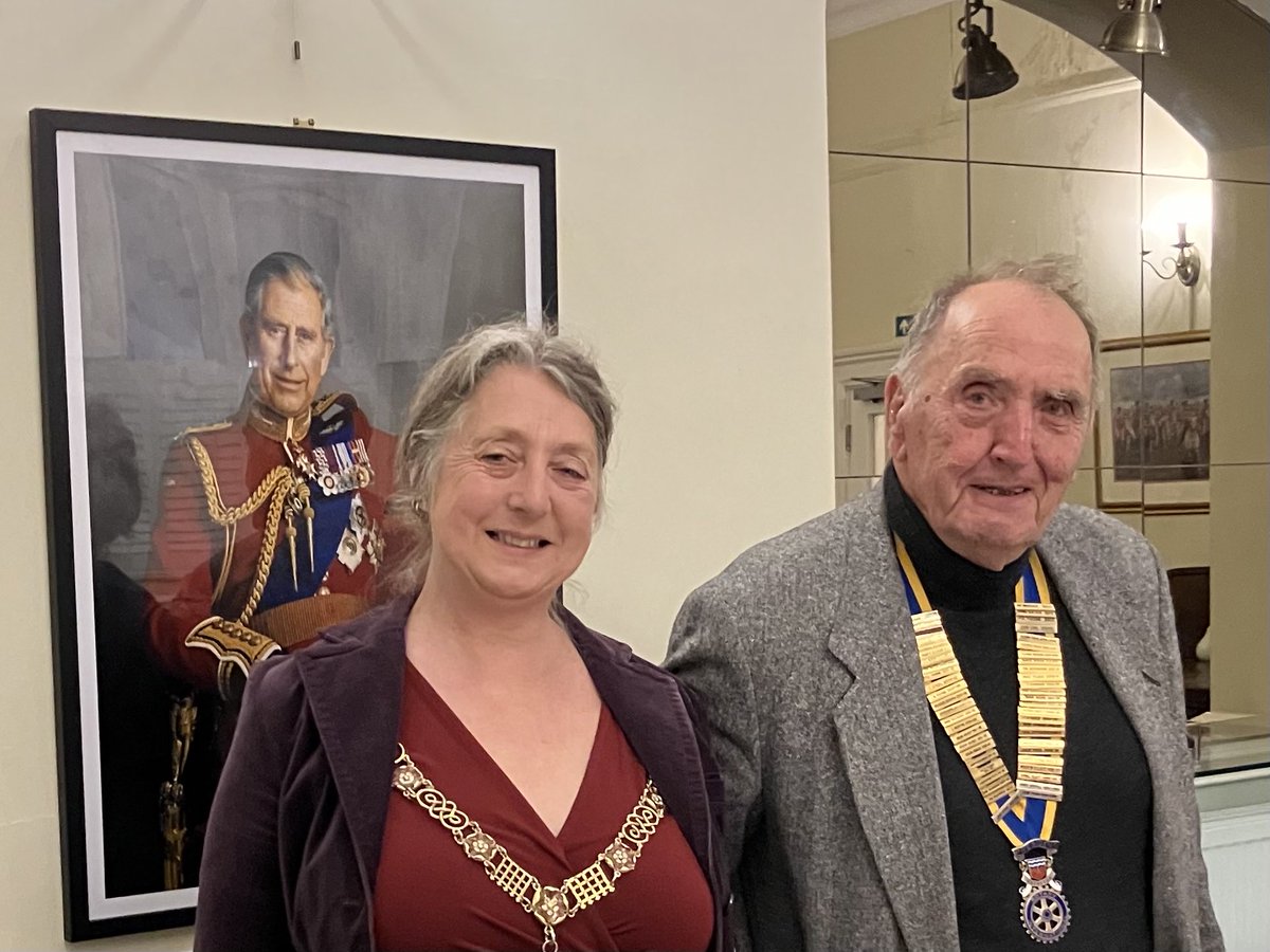 The Mayor of Bath (@mayorbath) on Twitter photo Thank you Hendrik Bebber, President of <a href="/bathavon_rotary/">Bathavon Rotary</a> for asking me to speak to your members at the Bath and County Club Thank you Hendrik Bebber, President of <a href="/bathavon_rotary/">Bathavon Rotary</a> for asking me to speak to your members at the Bath and County Club