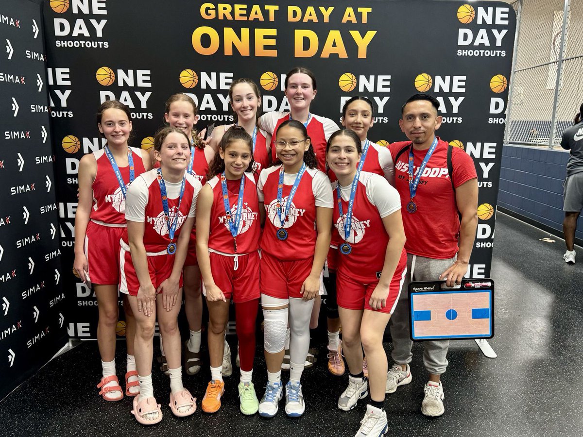 MyJourneyMJ's tweet photo. Congrats to our 6th and 8th grade teams going 4-0 today!!! Let the Journey continue.. https://t.co/pkF1JdnaWe