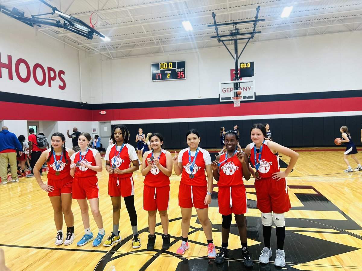 MyJourneyMJ's tweet photo. Congrats to our 6th and 8th grade teams going 4-0 today!!! Let the Journey continue.. https://t.co/pkF1JdnaWe