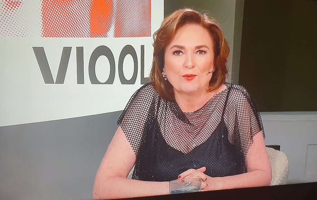 ad_merum's tweet photo. Elke overeenkomst met @vooruit_nu vormgeving op @vrtcanvas is puur toeval. Zeker in verkiezingstijd. Tuurlijk. https://t.co/DA7tviju9j