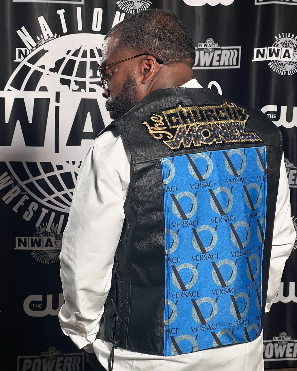 Jeez215's tweet photo. #thedefinitionoffly
#thechurchsmoney
#eldinerodelaiglesia
#churchsmoneyentertainment
#blkjeez
#jeez215
#naamean
#wecanshowyouandwecantellyou
@nwa https://t.co/t9YQP1zISY