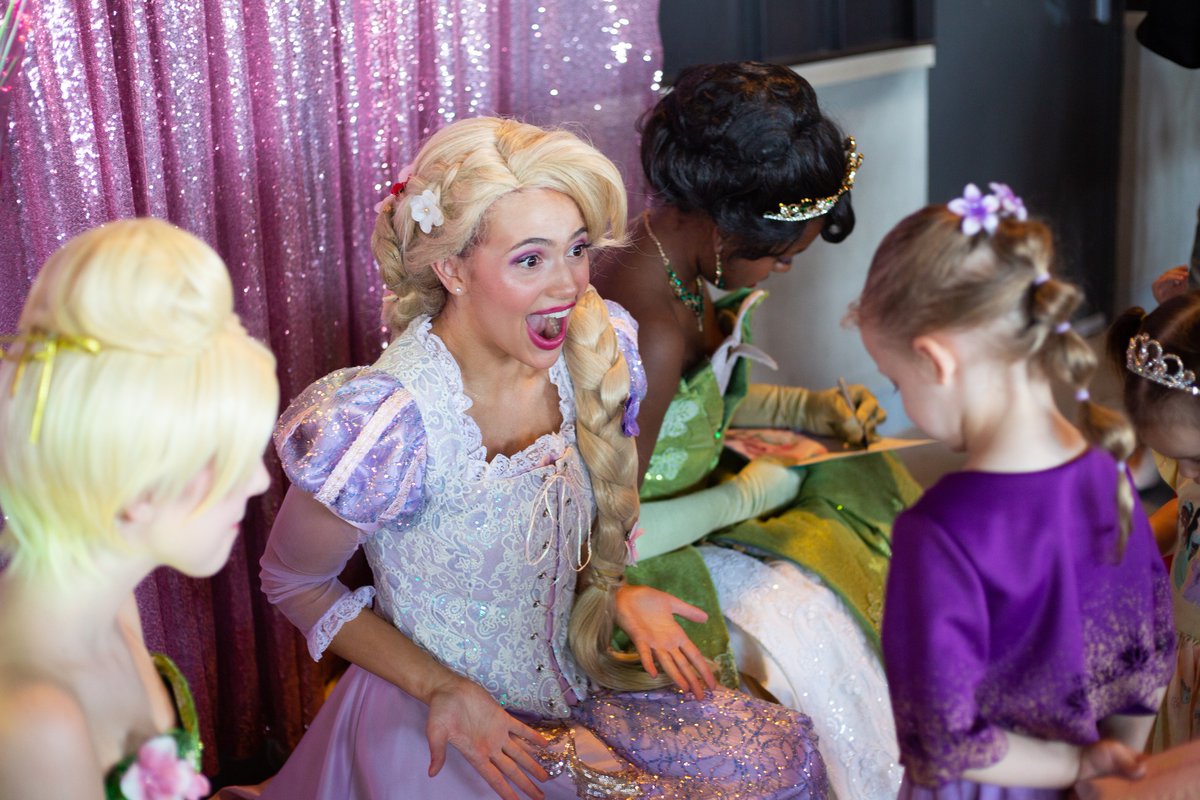 AviatorsLV's tweet photo. Hey fans, it’s Princess Night! 👑✨ Join us for an enchanting evening filled with magic, fun, and baseball. Don’t miss out on this unforgettable event at the ballpark! 🌟⚾️ #PrincessNight #AviatorsMagic

https://t.co/nBh0n7IfZh https://t.co/bZY27Ug5VE
