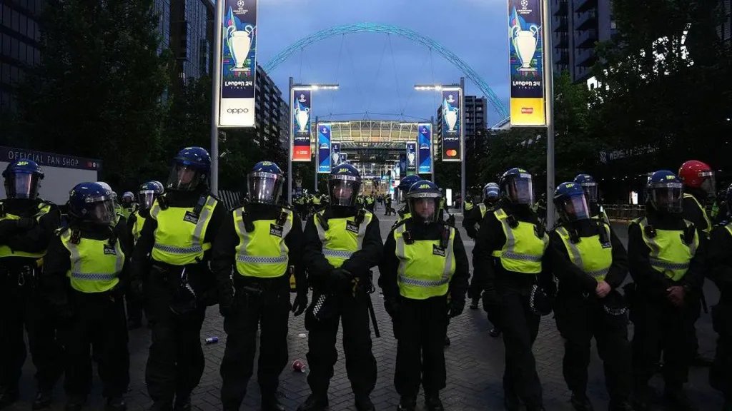 Met arrest 53 after attempts to break into Wembley Police have made 53