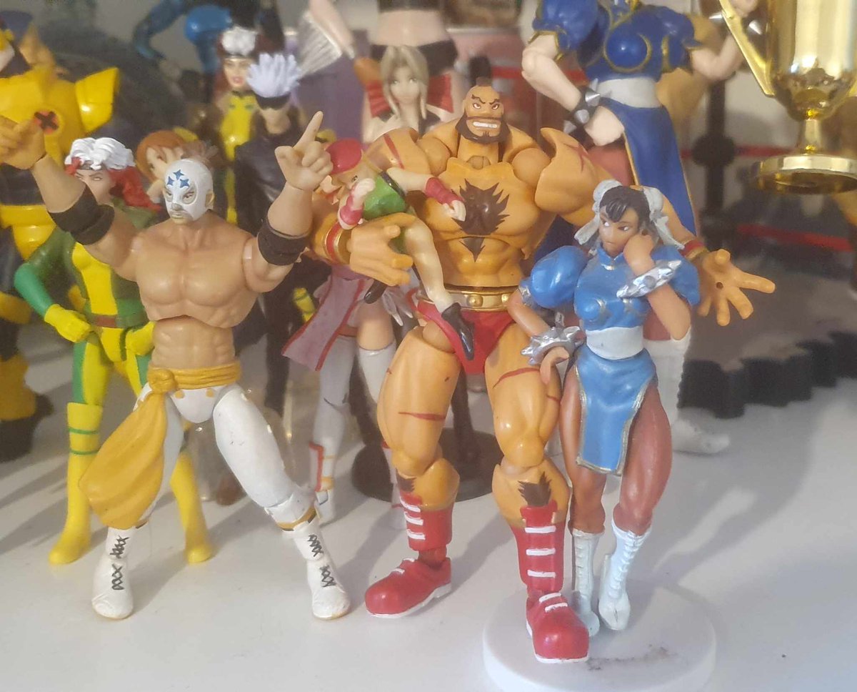 crossman311_077's tweet photo. хорошо!!
Tonight's #Zangief birthday, comrades!
I don't have all my fighting games figure with me, so here are all the ones i have celebrating with the #RedCyclone.
#toyphotography #toycollection #streetfighter #ザンギエフ生誕祭 #ChunLi #RainbowMika #ElFuerte #CWA #CAPCOM https://t.co/G1mN88CoVe