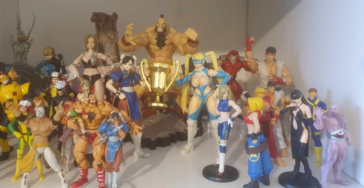 crossman311_077's tweet photo. хорошо!!
Tonight's #Zangief birthday, comrades!
I don't have all my fighting games figure with me, so here are all the ones i have celebrating with the #RedCyclone.
#toyphotography #toycollection #streetfighter #ザンギエフ生誕祭 #ChunLi #RainbowMika #ElFuerte #CWA #CAPCOM https://t.co/G1mN88CoVe