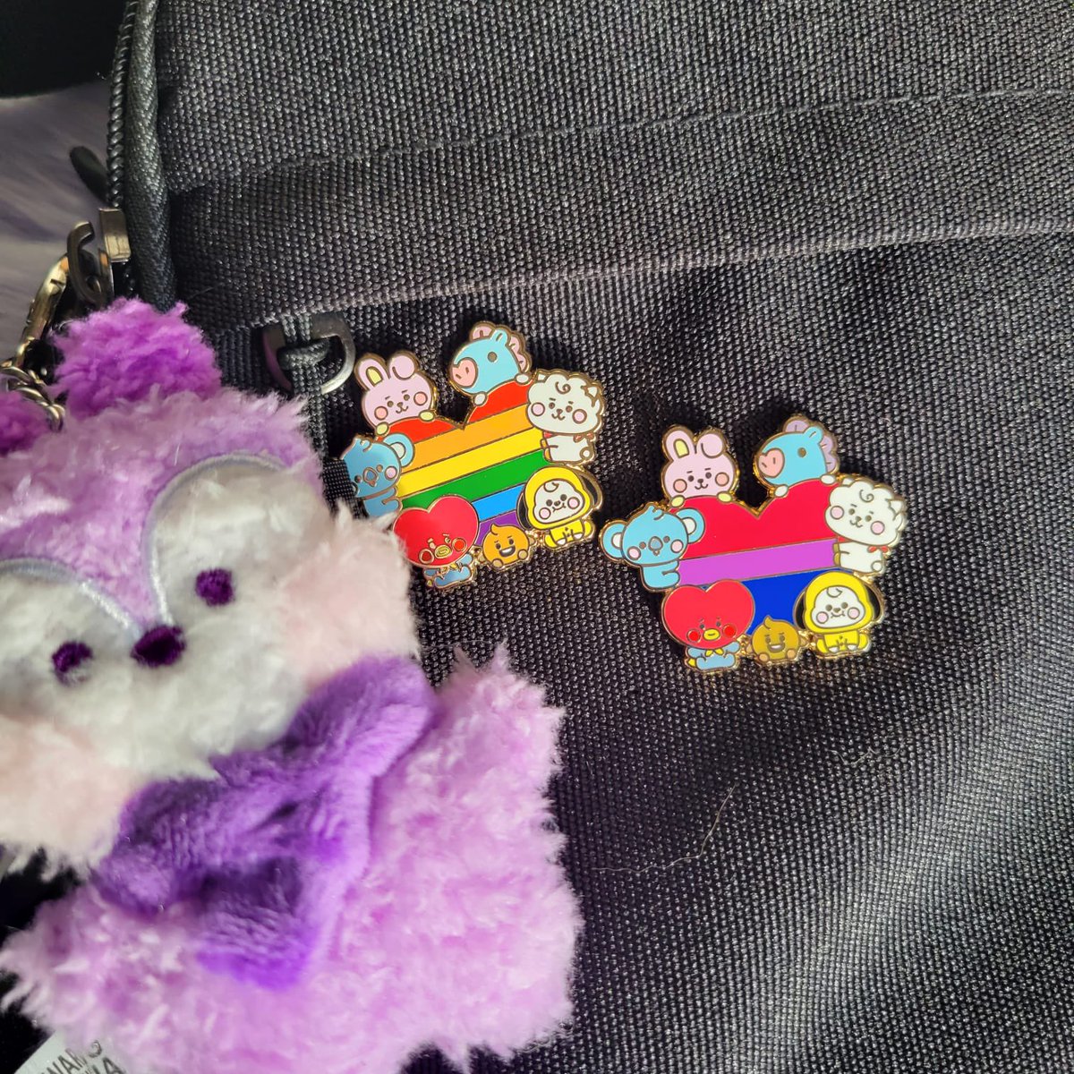 BoraBabeshop's tweet image. Step into pride month with our lgbt21 pins currently on sale #ArmyPride 
           🩷❤️🧡💛💚🩵💙💜
                    ˚₊‧꒰ა ☆ ໒꒱ ‧₊˚