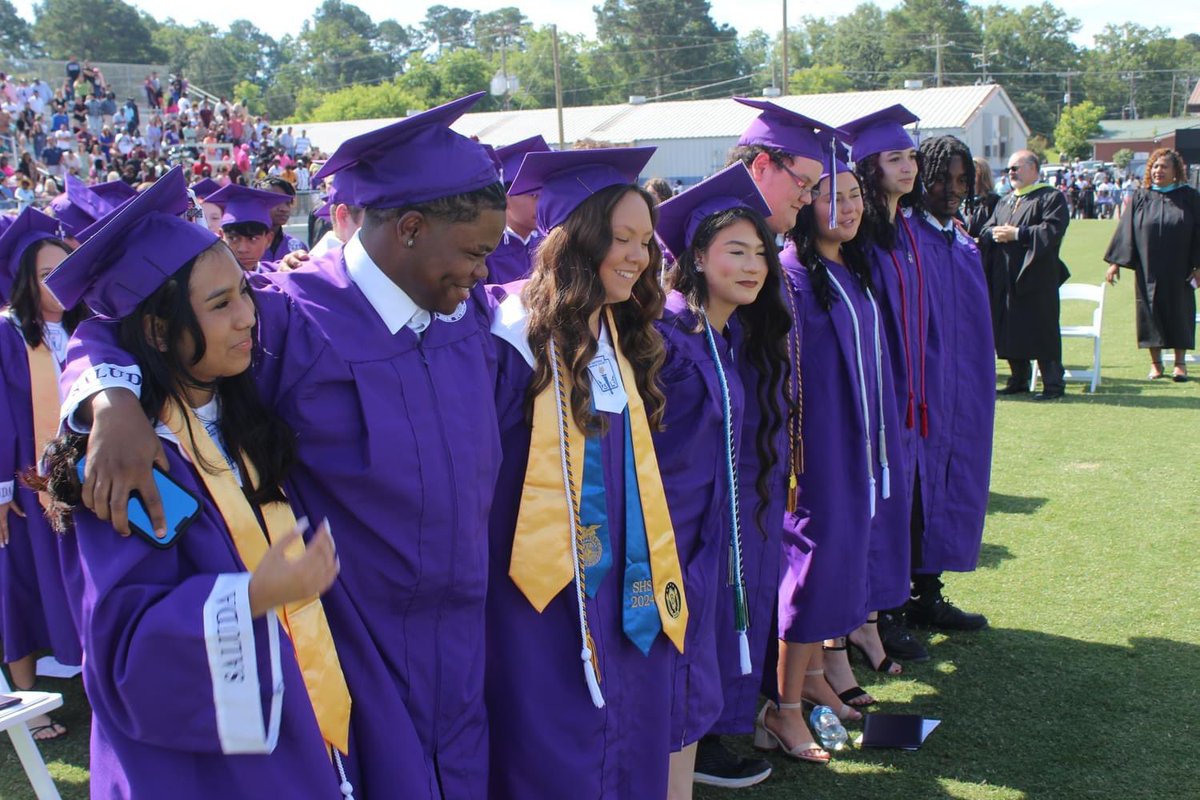 saludaschools's tweet photo. Earlier today, we honored and celebrated 128 graduates.
Congratulations to the Saluda High School Class of 2024. We are #OneSaluda proud! https://t.co/RAPD2xRIi6