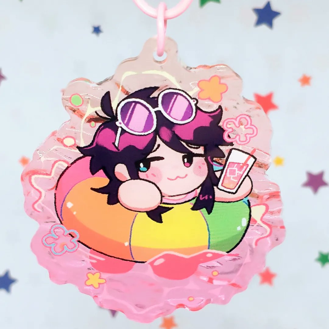 wraetherr's tweet photo. realized I havent posted this here even though theres a couple ppl who follow me on twt but not anywhere else 🫣 but im opening some slots on #VGen for YCH summer themed acrylic charms, they're 2.5" and can be customized for vtubers, ocs, etc #VGenOpen https://t.co/UhYbqE6AAO