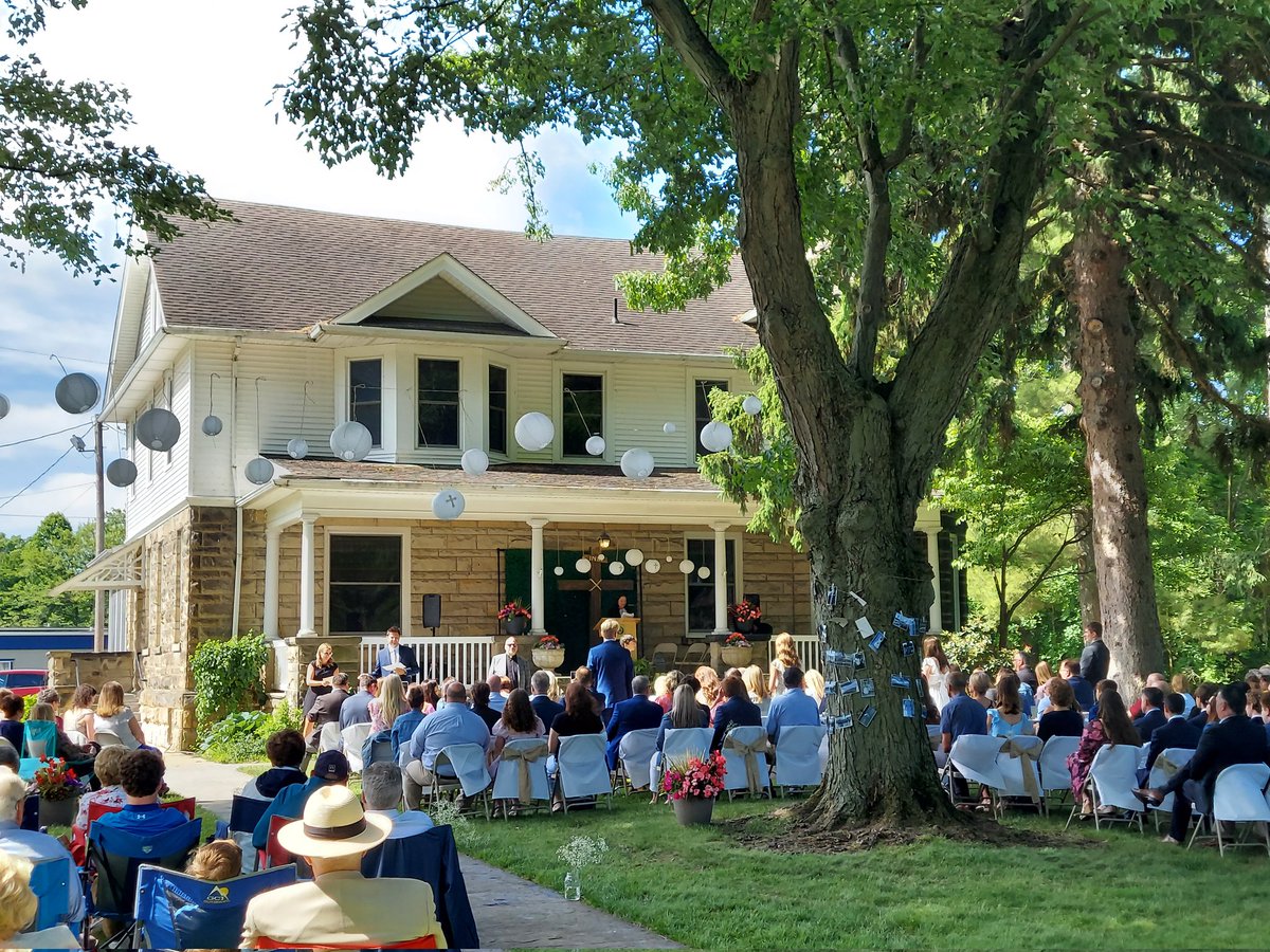 MrB_HTS's tweet photo. What a great year topped off by a phenomenal graduation ceremony! Best of luck and prayers to the class of 2024! #htsavon #eagles #classof2024 https://t.co/JCbjosIEFe