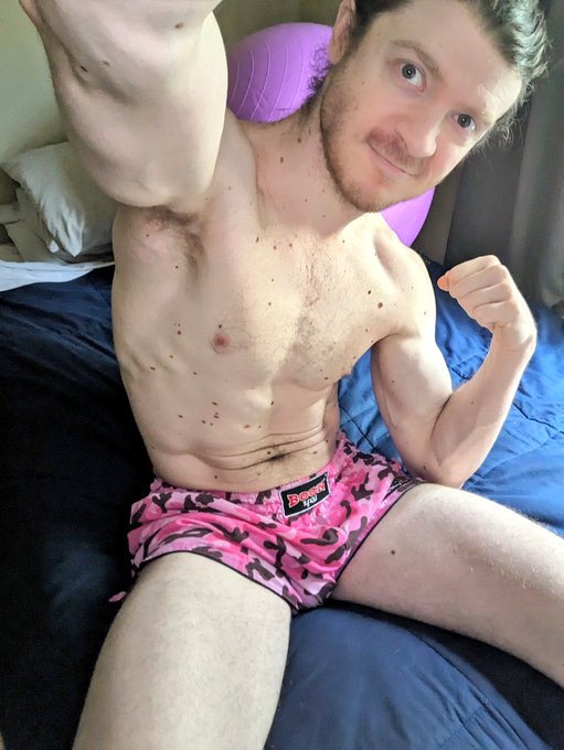 🦶🦶🦶 https://t.co/Ag6tTPrqhr