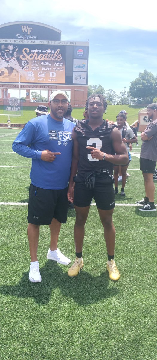 Kendall Maxwell tweet media