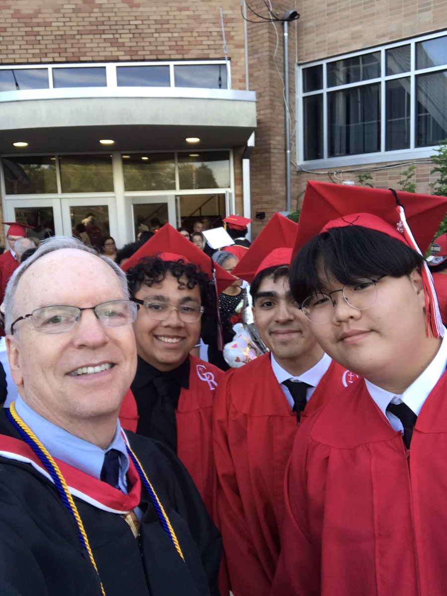 Congratulations <a href="/CRHS_Indy/">Cardinal Ritter</a> Class of 2024!
We’re going out together to spread agape love!❤️🙏
