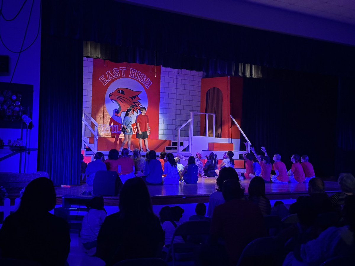 Elizabeth Merino tweet media