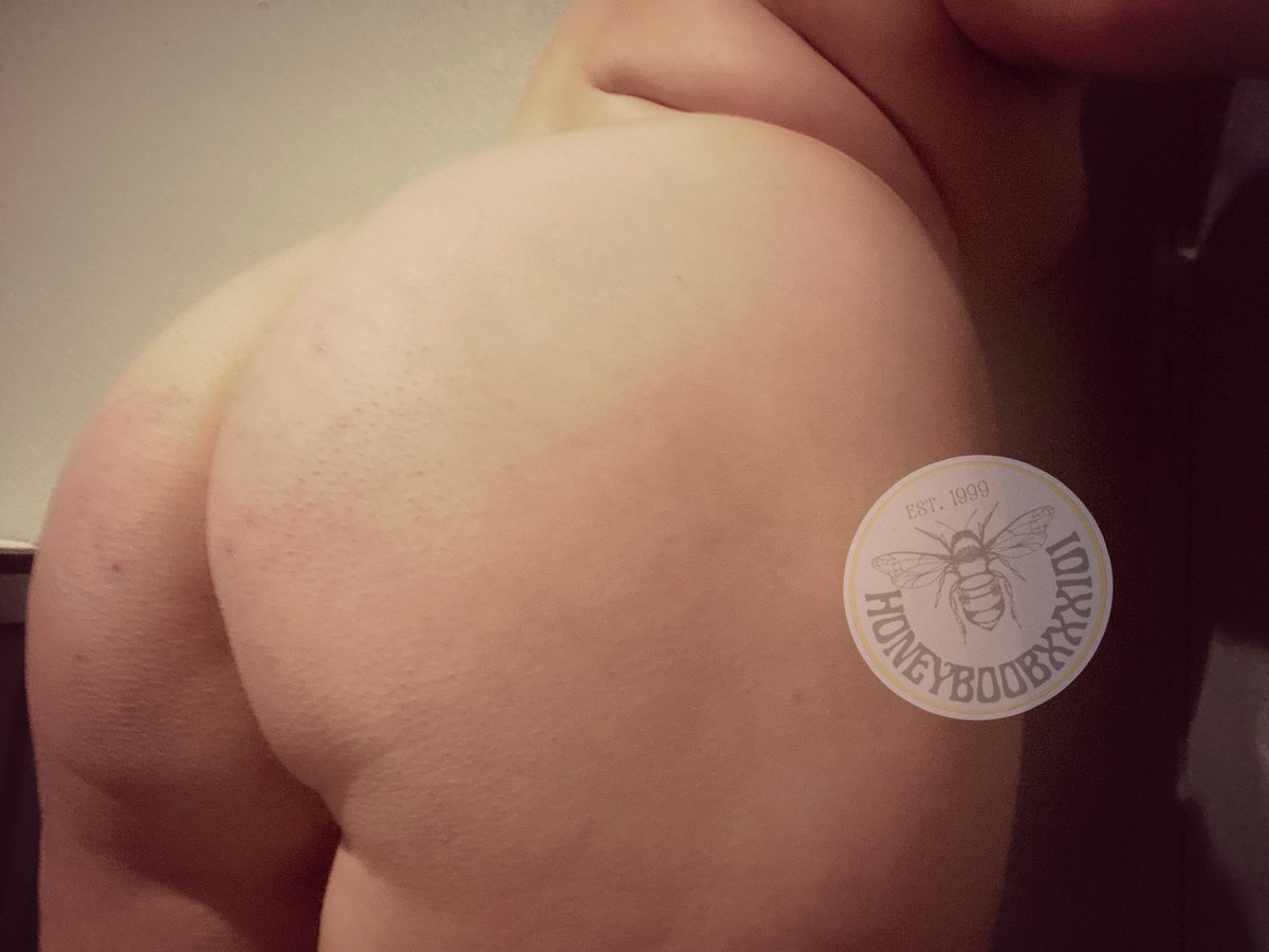 honeyboobxxx101's tweet photo. ᡣ𐭩ྀིྀིhoney babe
      •new pin not new to nsfw•
⟡she/her ⟡25⟡bi ⚤⟡switch 🔀
⟡stoner 🍃⟡hopeless romantic
⟡certified goofball⟡chaotic queen
       🚫NO MEETUPS🔞MDNI 

          ~welcome to the chaos~ 
               ♡ + ↻ to be moots https://t.co/v58dfnmYVF