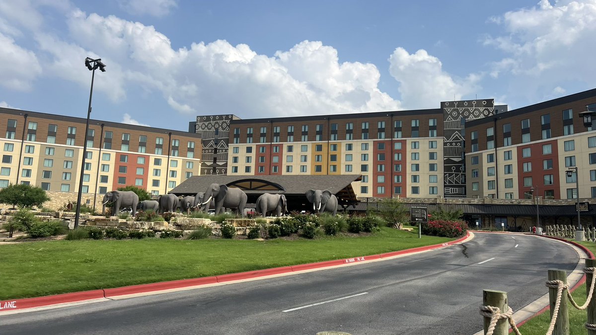 Ryan Roecker tweet media