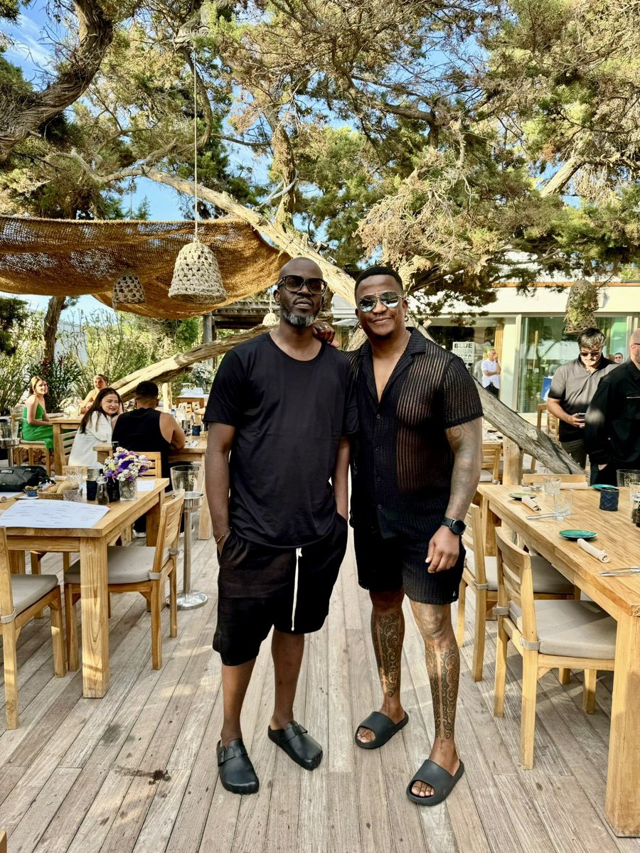 DJFreshSA's tweet photo. This dude right here!!!!!! 🤯😳👊🏾 LOVE U BRO!! 

The calm before the @hiibizaofficial storm myself and @denniscruzdj just caused before @realblackcoffee jumps on!!! 

#HiIbiza #Ibiza2024 #Ibiza https://t.co/5RHfUZMNL2