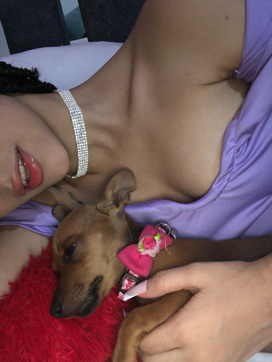 liccy_hall's tweet photo. Mi hermosa perrita y yo 🐶💖🤠 https://t.co/wlwNUBp4ki