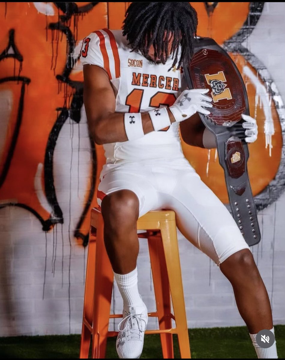 Justin “Boogie” Ferguson (@justinf63717799) on Twitter photo Blessed to receive another offer from Mercer University! 🟠⚪️ <a href="/TO_65FB/">Tyler Orlosky</a> <a href="/coach_mjacobs/">Mike Jacobs</a> <a href="/MercerFootball/">Mercer Football</a> <a href="/KRWallaceFB/">Kevin Wallace, Ed.D</a> <a href="/WF_Football/">West Forsyth Football</a> Blessed to receive another offer from Mercer University! 🟠⚪️ <a href="/TO_65FB/">Tyler Orlosky</a> <a href="/coach_mjacobs/">Mike Jacobs</a> <a href="/MercerFootball/">Mercer Football</a> <a href="/KRWallaceFB/">Kevin Wallace, Ed.D</a> <a href="/WF_Football/">West Forsyth Football</a>