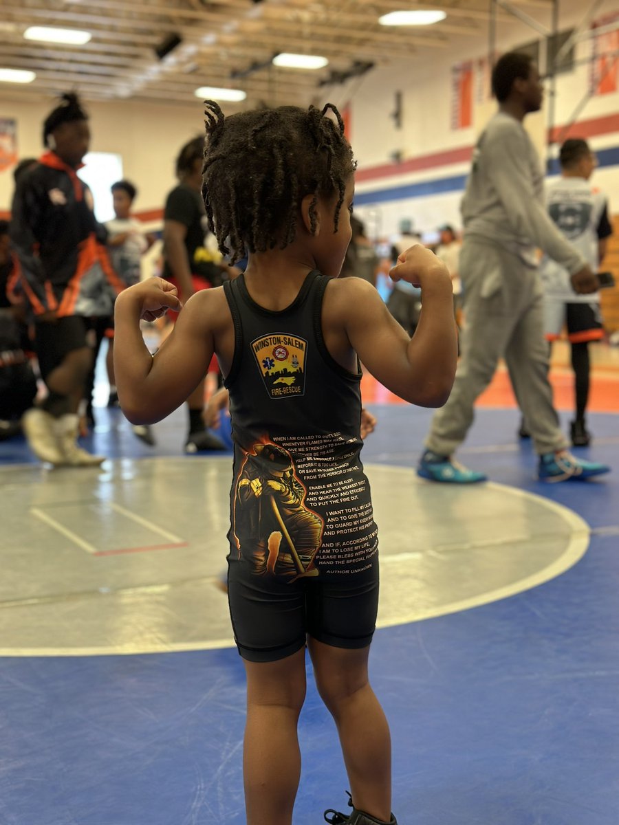 cityofwsfire's tweet photo. #WSFD proud partners of War at the WaterTower ๐ช๐ฅ Embracing the grind, these earned-not-given wrestlers showcase their hard-earned singlets. Each stitch tells a story of dedication and relentless pursuit of excellence. #EarnedNotGiven #WrestlingJourney #SingletPride๐๐คผโโ๏ธ https://t.co/czn3Th3KeS