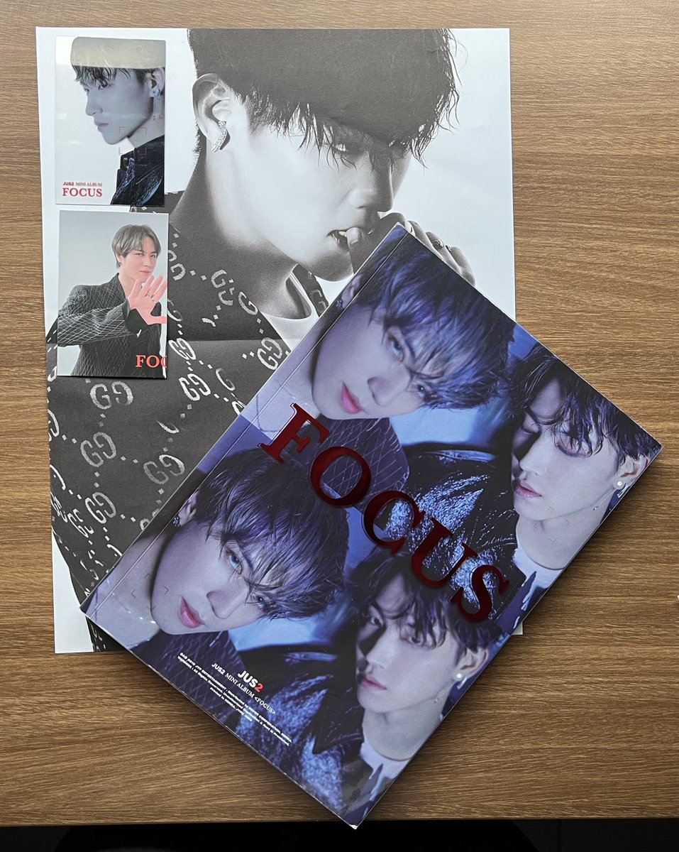 ssweetgot7's tweet photo. ✧ Grupo: Got7 Jus2
✧ ¿Qué vendo?: Focus con 2 pc y miniposter
*El album tiene unos desgastes en los bordes 
✧ Precio: 50k
✧ Ciudad: Ibagué 
@VentasKpopCol @wtscol 
#wtscolombia #wtscol #kpopcolombia https://t.co/GIp1U2hfUK