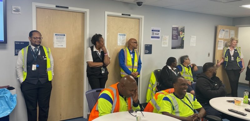 jhannellek's tweet photo. Team Building with ATW, OPS, BTW and Management team members. Great conversations lead to Success!! #TeamATL #ATLStrong @dongaines11 @LouFarinaccio @jacquikey https://t.co/eDzn4joEhO