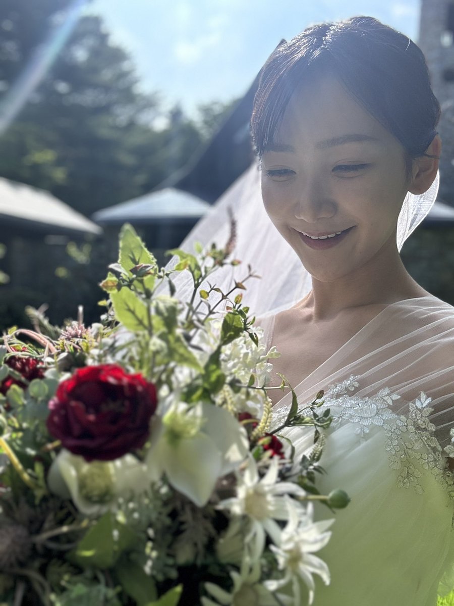 kzk_rabbit0's tweet photo. ニドムリゾートウェディングさんで
ブライダルフェアのお仕事💐 https://t.co/ZjYYegQFQI