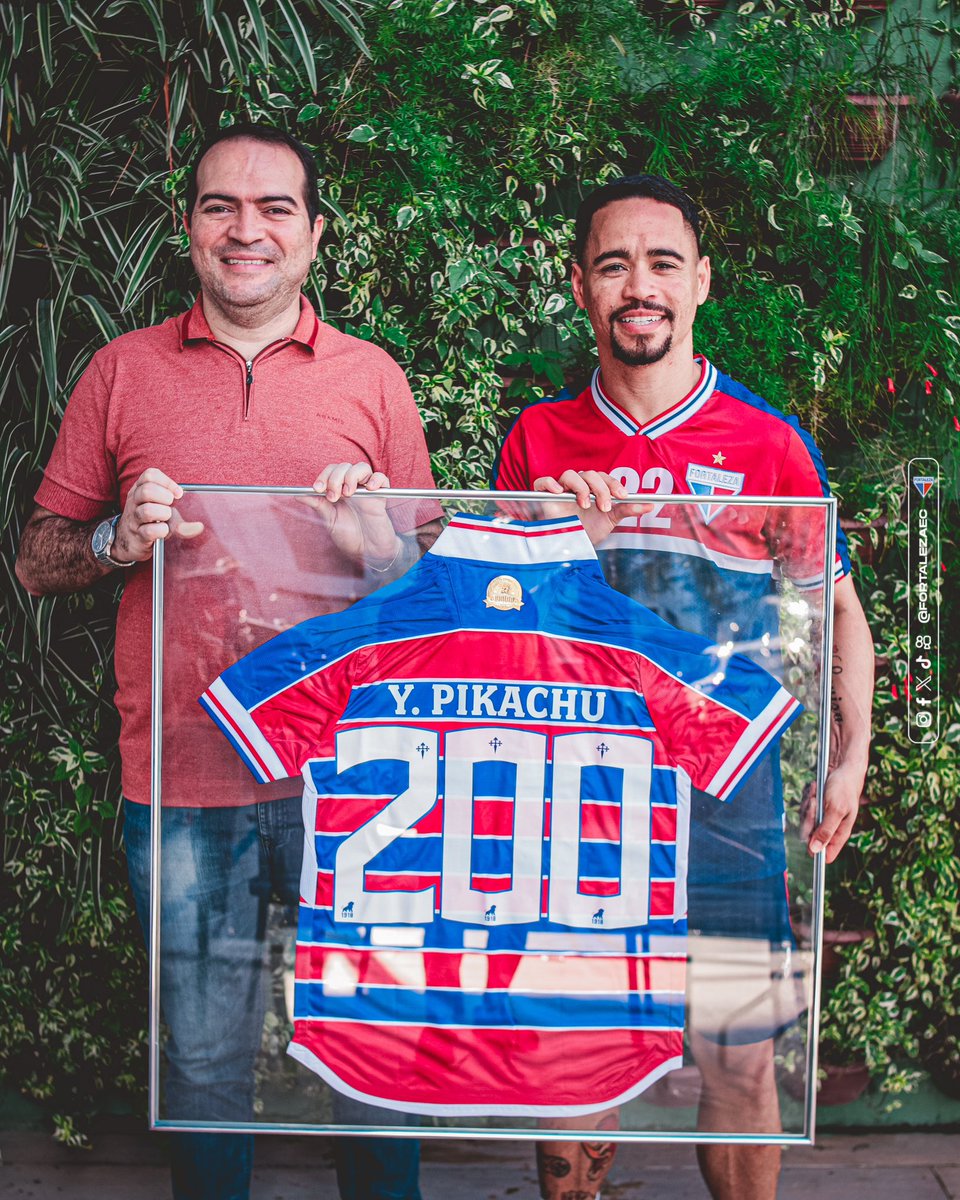 A entrega dessa homenagem mais do que merecida! ❤️⚡️

📸 Mateus Lotif/FEC

#FortalezaEC