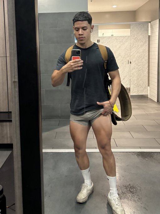 Watch 💌's leaked NSFW photo on TwXstars