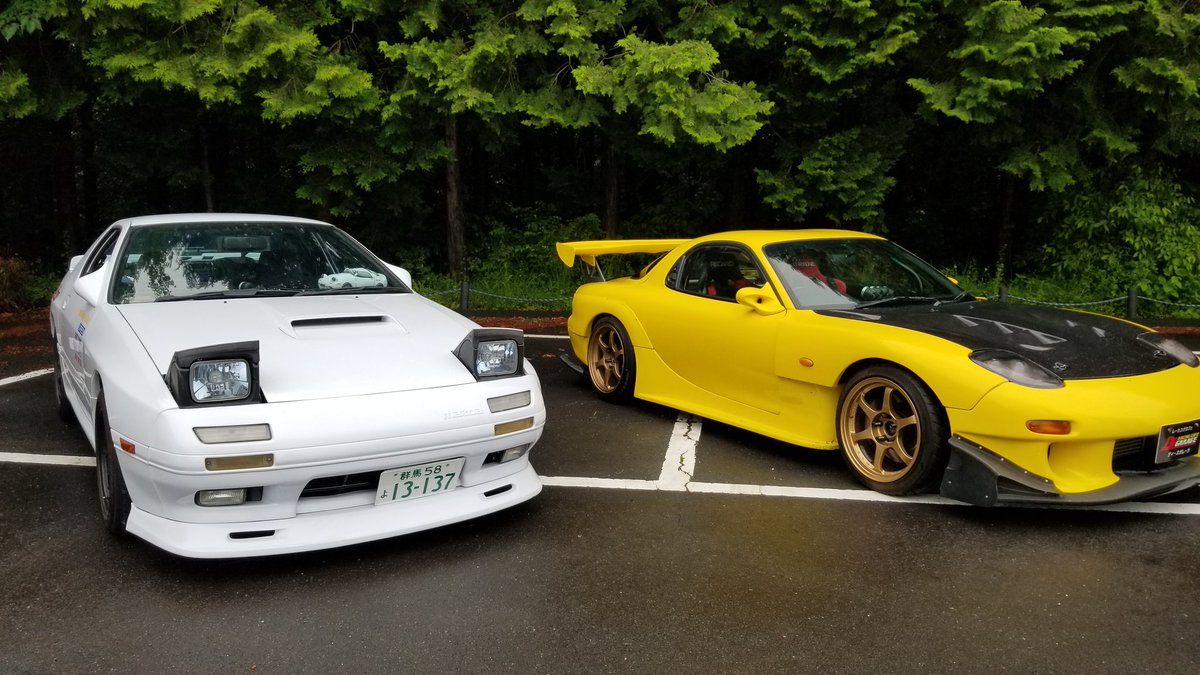 TOMOYUKINNIKUN's tweet image. 今日はミーティング！まだ雨はギリギリ大丈夫です！
金髪ロン毛で待ってます(笑)
#頭文字D #intiald #rx7 #fc3s #fd3s