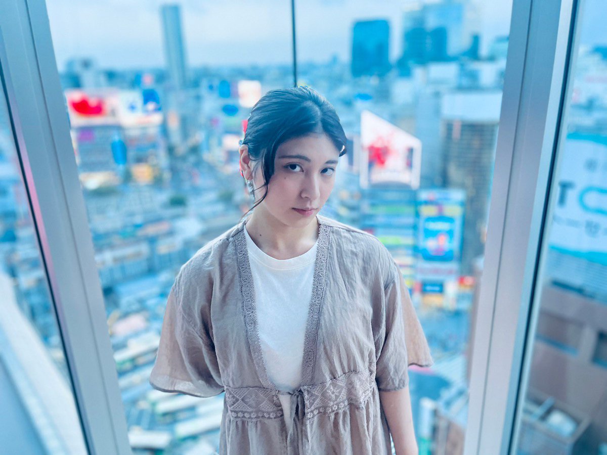 airi3025's tweet photo. 遅くなってしまいましたが、渋谷にて撮っていただいた写真です✨
撮り方が綺麗すぎて自分じゃないみたい💦
お話も楽しくて素敵な時間を過ごせました！ありがとうございます☺️

Photo📷: @misacame00 
#ポートレート
#被写体
#カメラマンさん https://t.co/hlhHCVQnE2