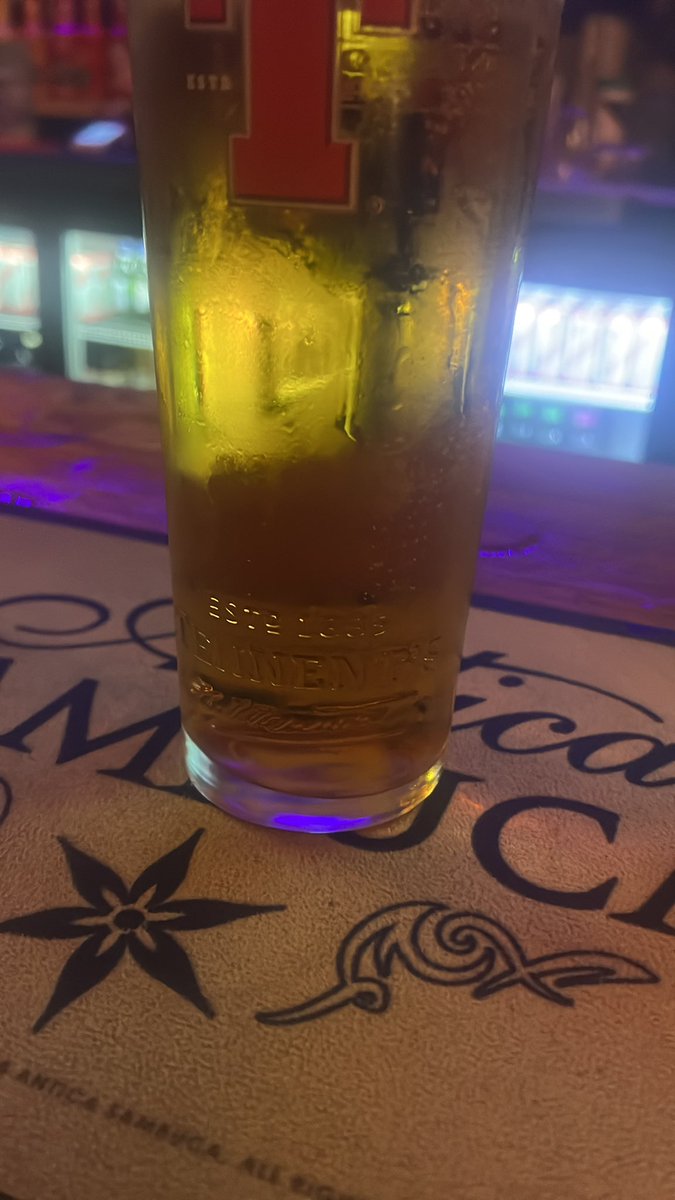 Mastermalk95's tweet photo. It’s been a long day who’s sending for my beer? I want £50 sent now 💷🍺
#paypig #cashmeet #humanATM #finsub #sissy #femsub #findom https://t.co/dLCLsO2K2g