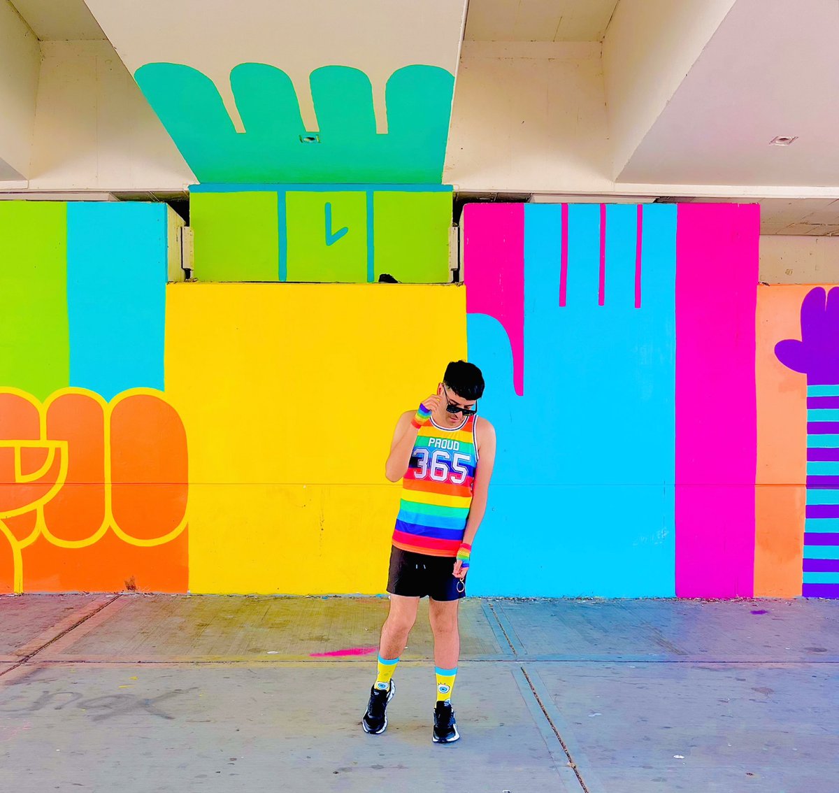 Iamedgarrobledo's tweet photo. #happypridemonth https://t.co/HX6o05u6cD