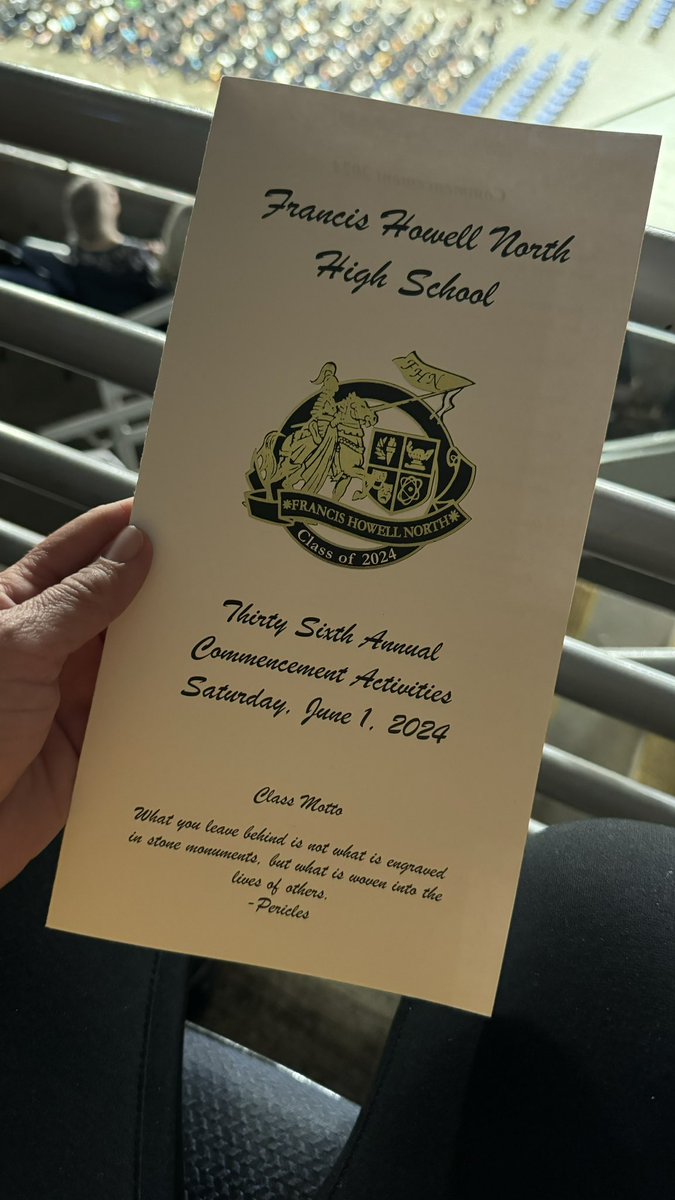 KimberlyAnn1999's tweet photo. And just like that … he’s done 🥹🎓 Congratulations @grantkilen!! Your life is just starting and I am incredibly honored to be your mom ❤️
#MC2 #ClassPresident #StuCo
#ClassOf2024 #FHN 🖤💛
#FHSD 💙💛#SnowDayKid ❄️
#HeadedToLawSchool ⚖️ https://t.co/8Caz1e87UK