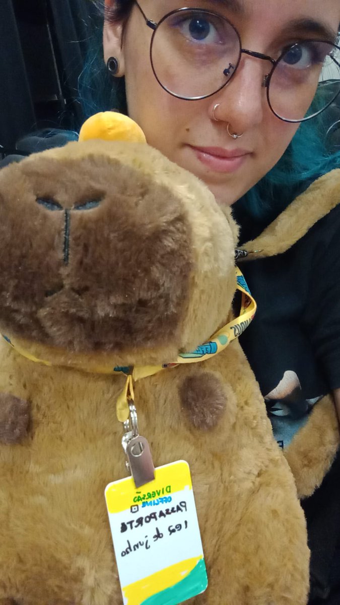Invasão da tine com a kat, a capivara, pra dizer que o Diversão Offline tá rendendo! 💕