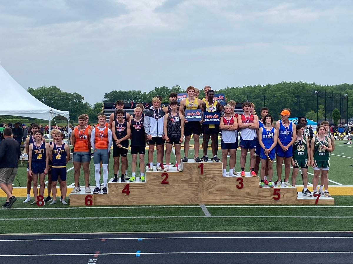 HCSHawkeyes's tweet image. Congratulations to our Hawkeyes for winning the state championship in the 4 x 400 relay today! 👏

This is a huge moment for Coach Spotts who is retiring after 26 years as a track coach!

#GoHawkeyes