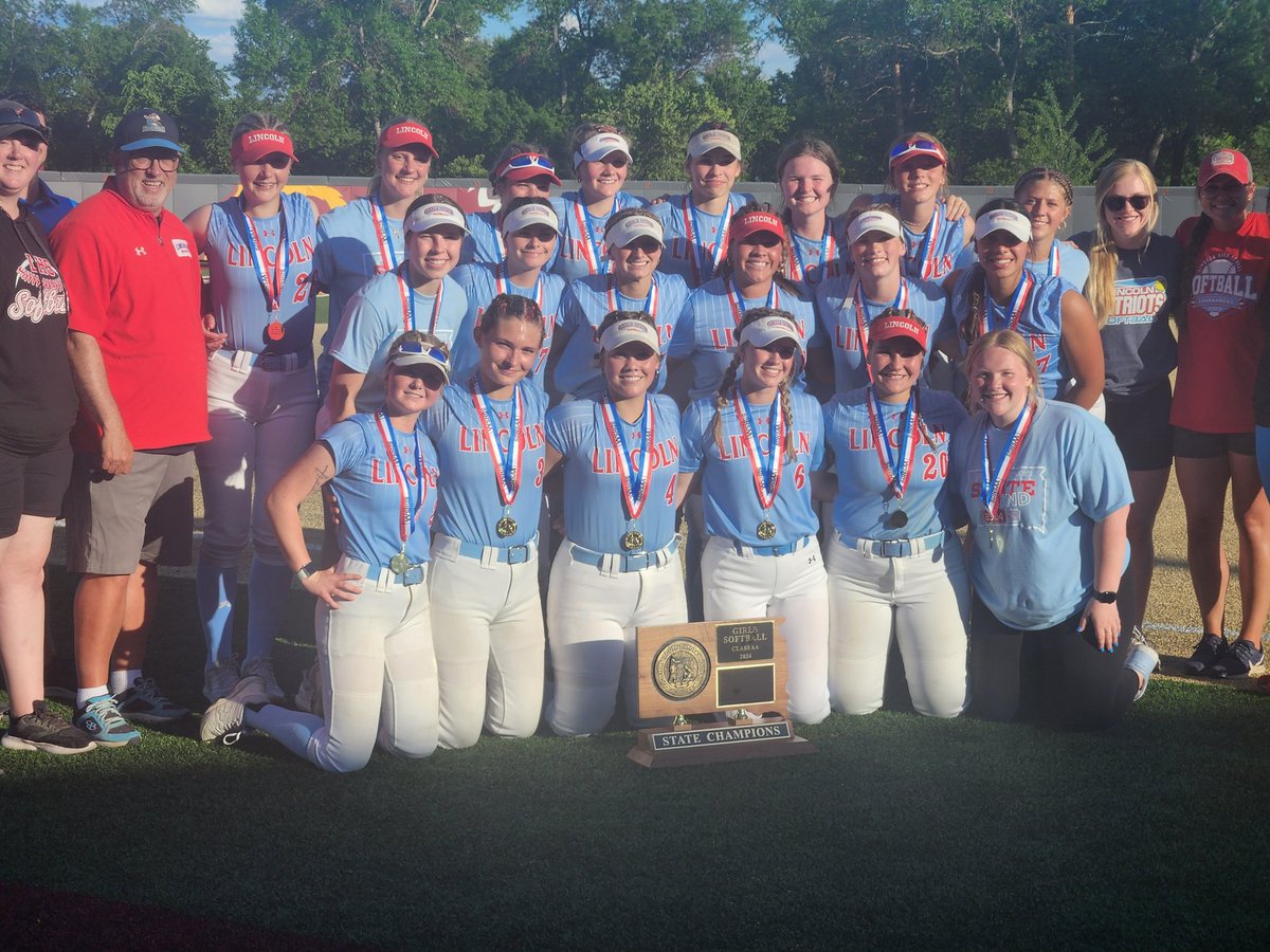 SFLHS_Softball's tweet photo. 2024 UNDEFEATED State AA Champions!! https://t.co/IF2JkeMDkR