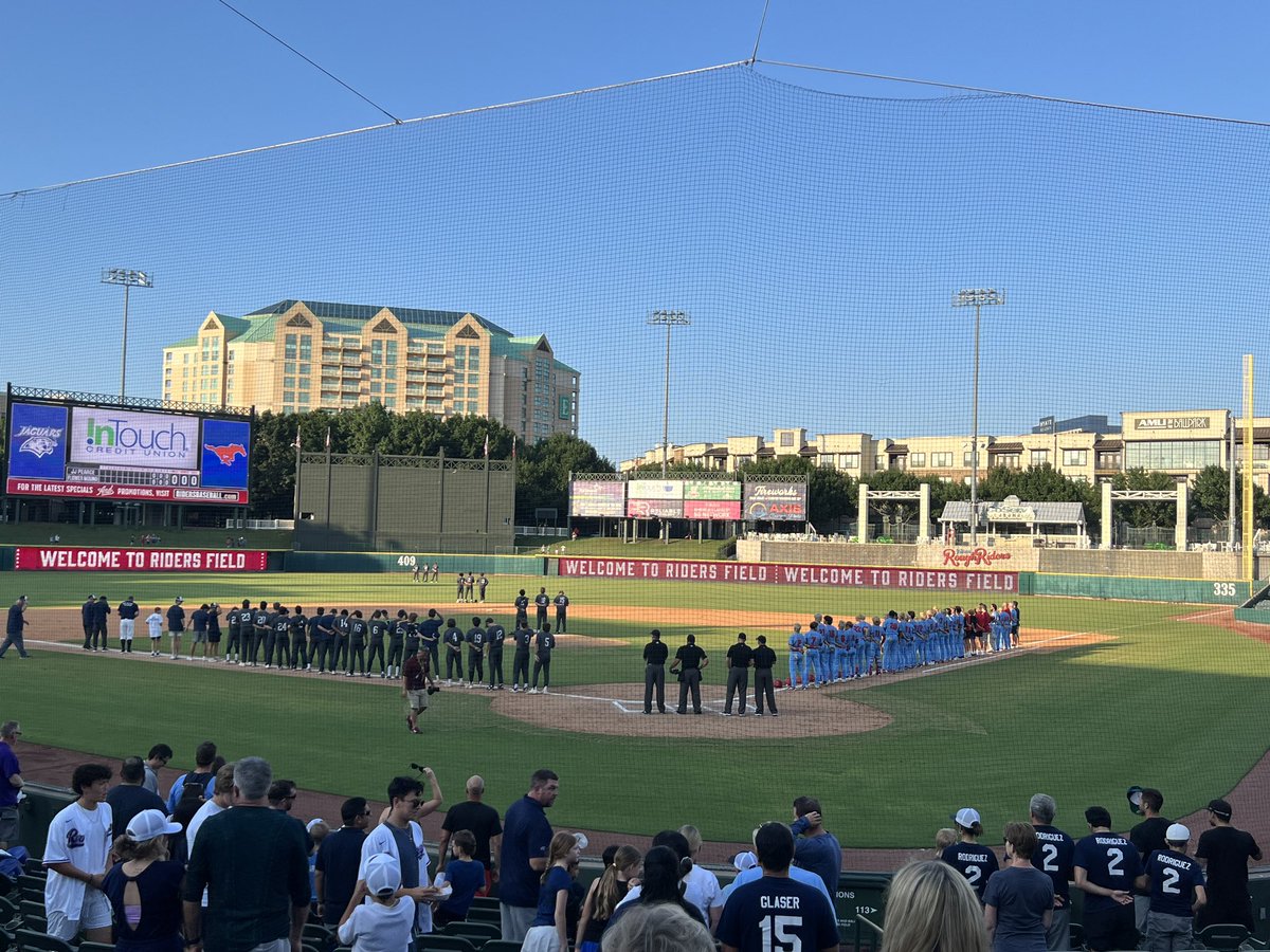 FMHS9's tweet image. HERE WE GO!!!  Play tough &amp;amp; strong @fmjagsbaseball !!!! #GoJags #SwingForTheFences @FlowerMoundHS
