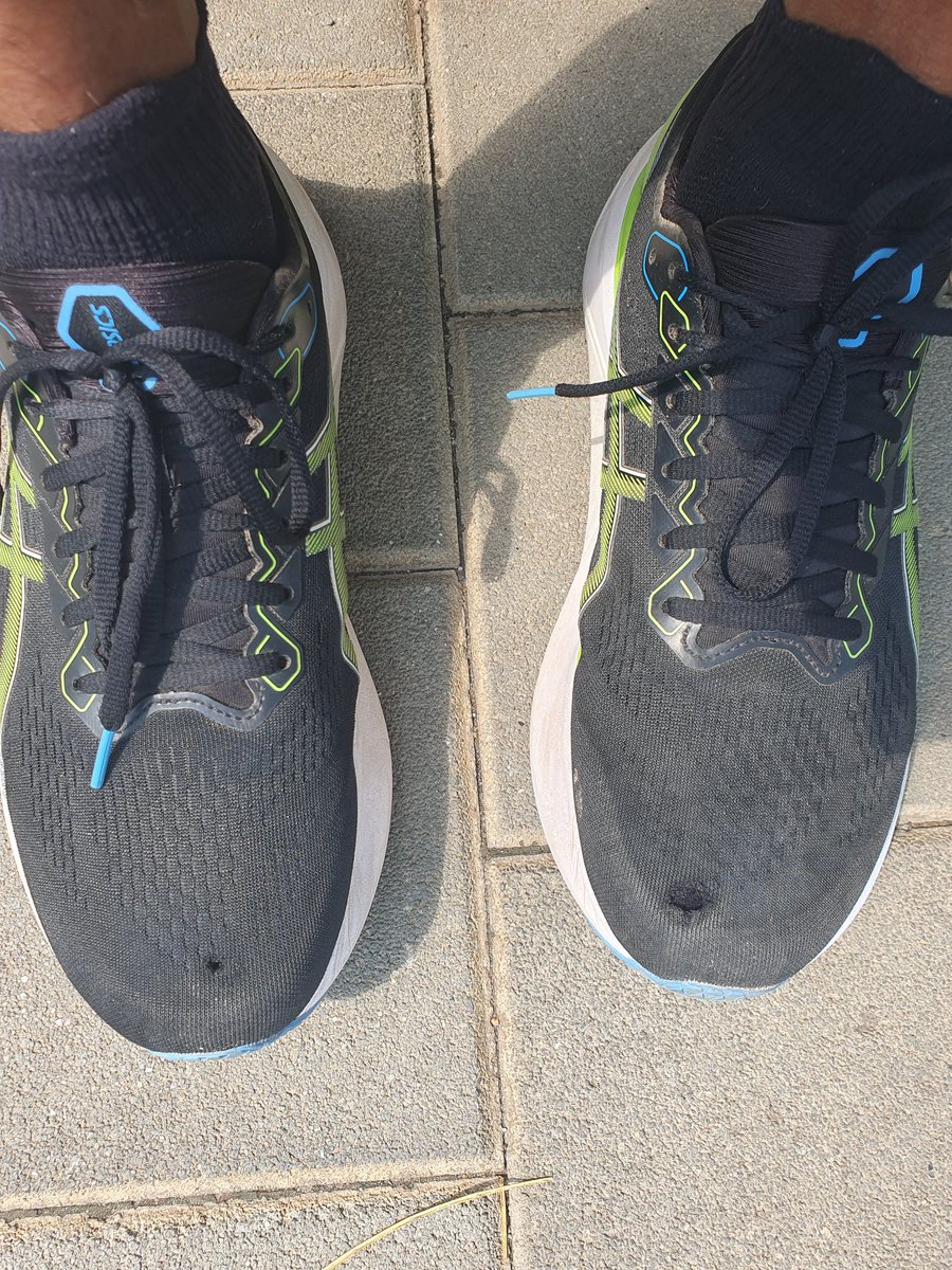 shatrughan's tweet photo. @ASICS_India not a great advert of your flagship  #gelkayano30 shoes, these lasted just 6 weeks! Looking for refund/replacement. https://t.co/LzwIiDO24Q