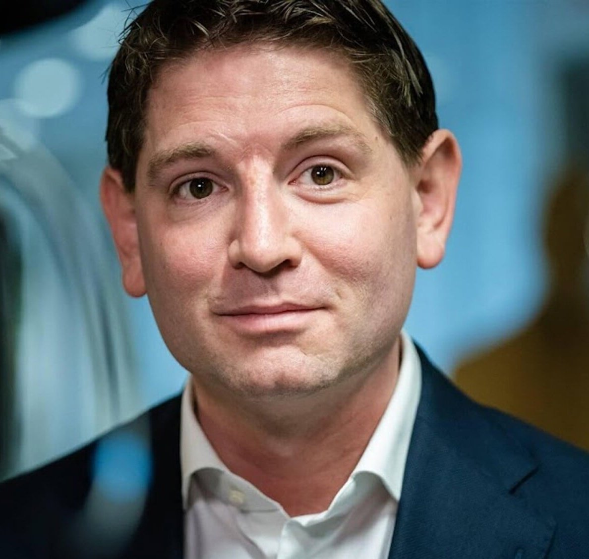 KAFKA_Dev's tweet photo. Paternotte deelt slecht geknipte filmpjes van Baudet om FVD vlak voor de verkiezingen te DEMONISEREN! Stelling: Paternotte is een SMERIGE OPHITSER! 

Doe een ♥️ &amp; RT als je het eens bent! https://t.co/ryawp58xSX