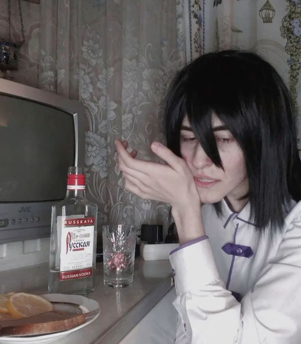 fyodorr34's tweet photo. guys pls help me find this cosplayer pls https://t.co/Z4KMDxc76k
