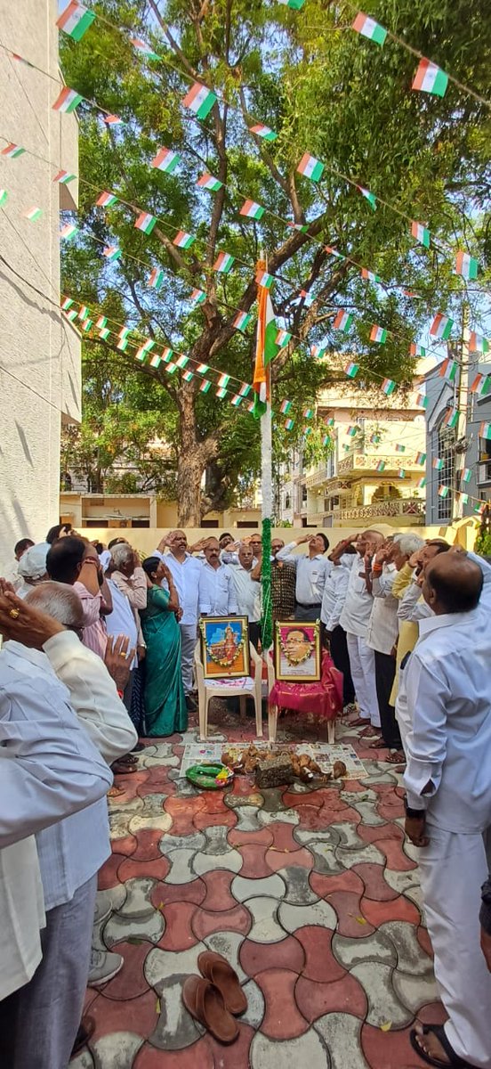 AdarshSindhu's tweet photo. Telangana formation Day celebration at Ward Office today.
#111division #Bharathinagar
#TelanganaFormationDay https://t.co/xaqqAnYrZv