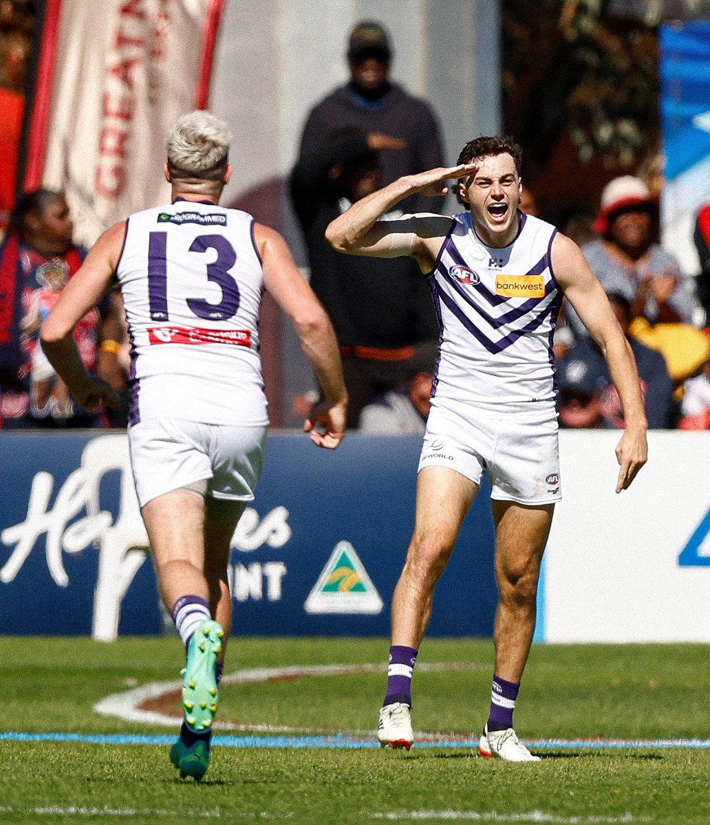 FT | TELL EVERYONE ABOUT IT 💜

⚓️ 141 👹 49
 
#AFLDeesFreo #foreverfreo
