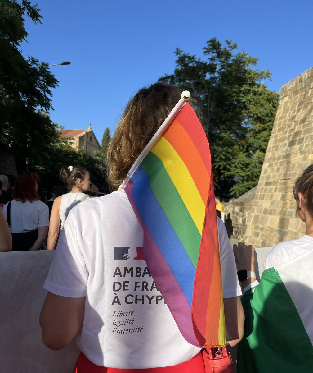 FranceaChypre's tweet photo. The French 🇫🇷 Embassy team joined yesterday fellow #DiplomatsForEquality at the #CyprusPride 🏳️🌈
A lot of energy and diversity in the streets of Nicosia to further the struggle for equal rights & opportunities
@AcceptCY https://t.co/HEtBCJmstg