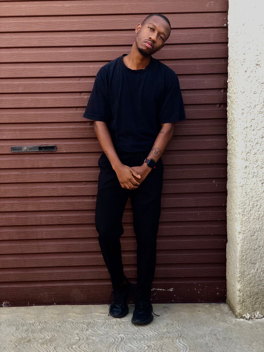 Bullleon2's tweet photo. #uMjoloWithAzola https://t.co/ZD2DveroyH