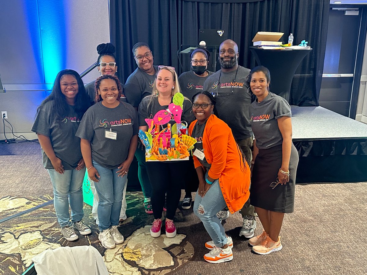 SmithOnTheMic_'s tweet photo. Our @HamiltonEHolmes teacher leaders & our Admin leaders attended the ArtsNow Foundational & we left "Feeling inspired! 🎨 Excited to apply & to further amplify creativity & begin Arts integration in our school next year. @ArtsNOW1 @FultonCoSchools @PrincipalFelipe @drtabitha7 https://t.co/frJkJolxRg