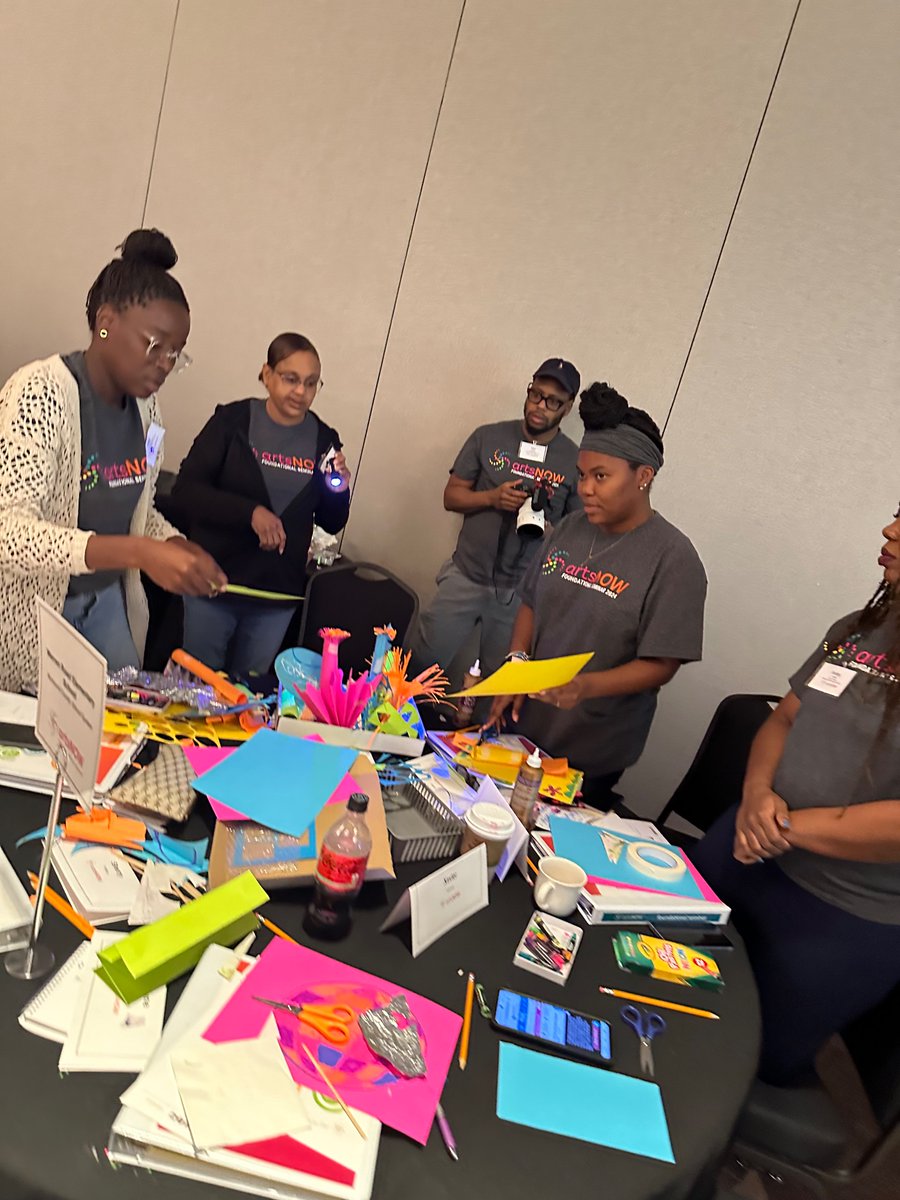 SmithOnTheMic_'s tweet photo. Our @HamiltonEHolmes teacher leaders & our Admin leaders attended the ArtsNow Foundational & we left "Feeling inspired! 🎨 Excited to apply & to further amplify creativity & begin Arts integration in our school next year. @ArtsNOW1 @FultonCoSchools @PrincipalFelipe @drtabitha7 https://t.co/frJkJolxRg