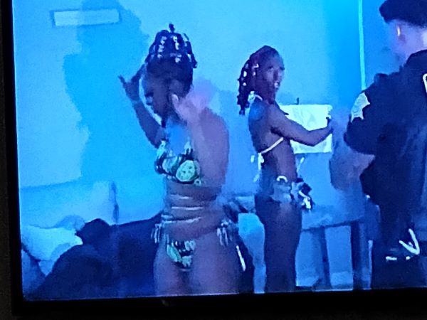 djaznh's tweet photo. π
Time to start a go fund me for people who don't have a "thing to wear" in Richland?
@RCSD @addy_pez #AddyPerez @thundacat830 @BrownGaro
#OnPatrolLive #OPLive #OPNation @danabrams
@CurtisWilson275 @OfficialOPLive @ReelzChannel https://t.co/ldc3kbovfb