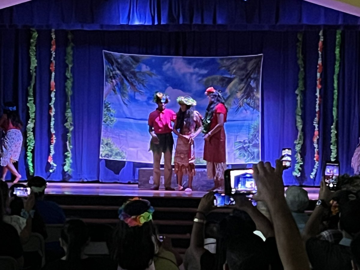 Jasmine Curry tweet media